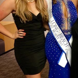 FOREVER 21 Black Scrunch Dress